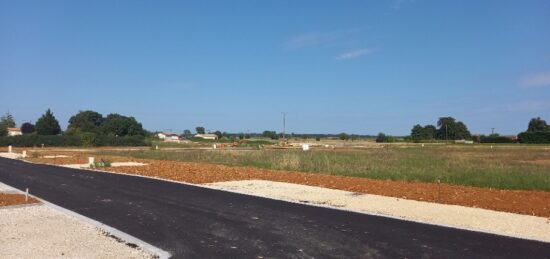 Terrain à bâtir à Roullet-Saint-Estèphe, Nouvelle-Aquitaine